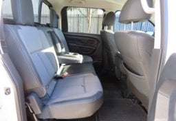 2019 Nissan Titan S - Image 31