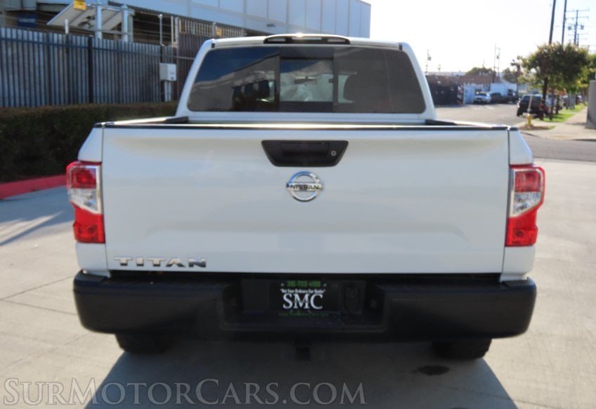 2019 Nissan Titan S - Image 12