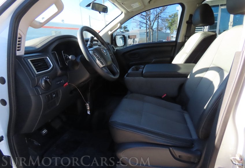 2019 Nissan Titan S - Image 24