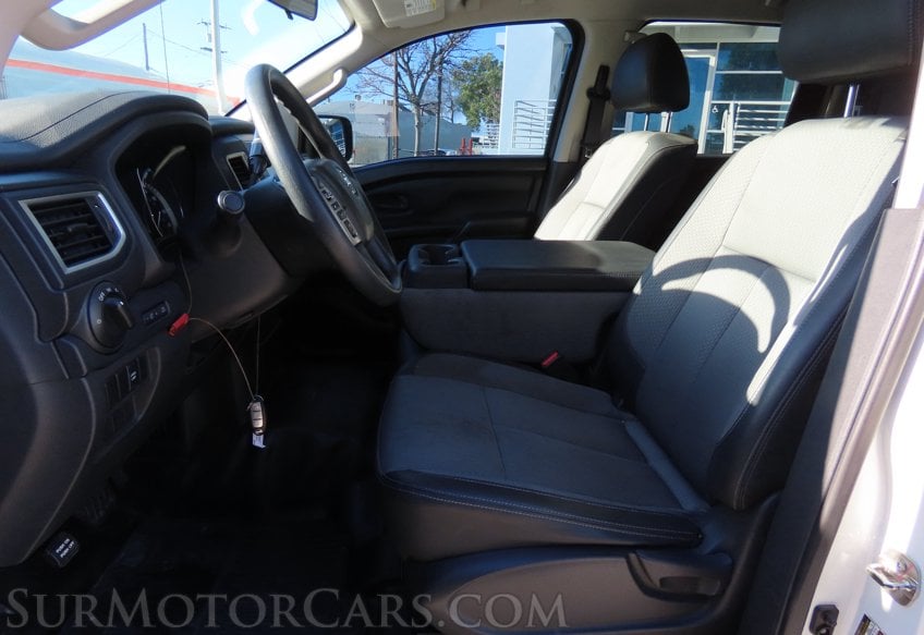 2019 Nissan Titan S - Image 25