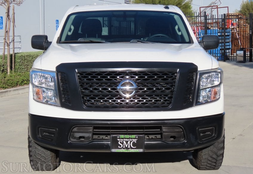2019 Nissan Titan S - Image 11