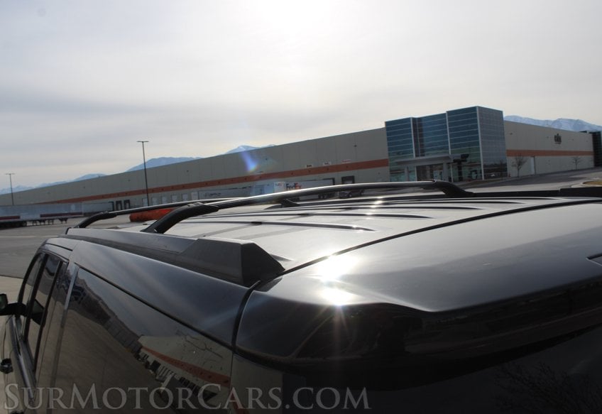 2020 Chevrolet Suburban Premier - Image 23