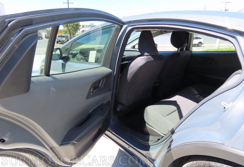 2023 Toyota Prius - Image 21