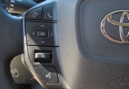 2023 Toyota Prius - Image 33