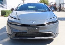 2023 Toyota Prius - Image 12