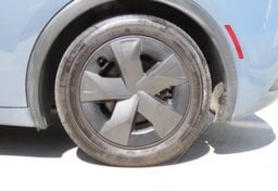 2023 Toyota Prius - Image 18