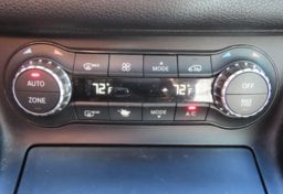 2016 Mercedes-Benz GLA - Image 18