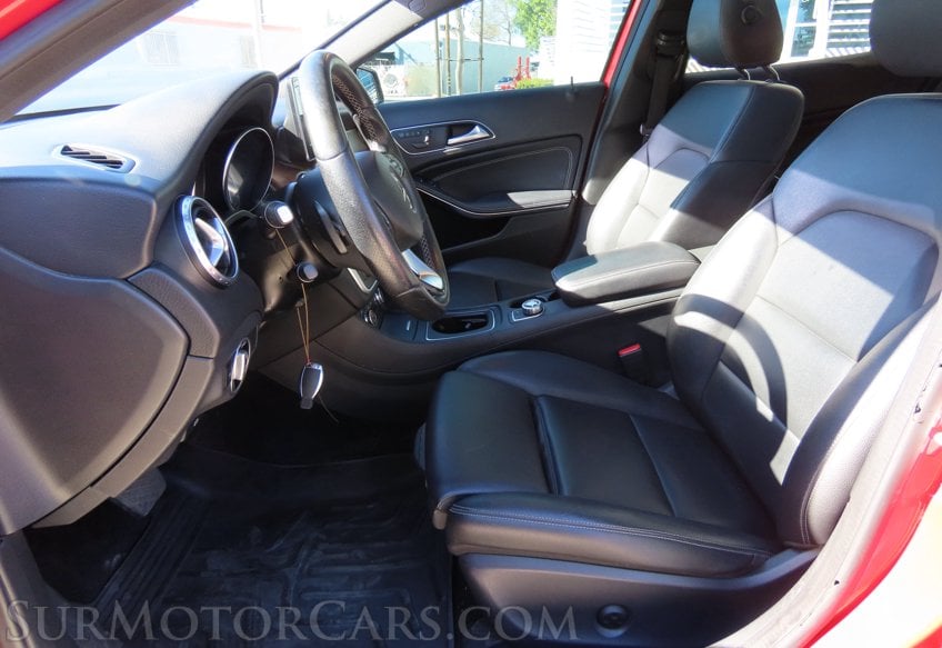 2016 Mercedes-Benz GLA - Image 37