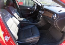 2016 Mercedes-Benz GLA - Image 55