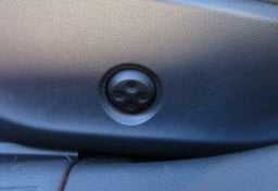 2016 Mercedes-Benz GLA - Image 33