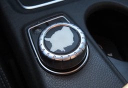 2016 Mercedes-Benz GLA - Image 16