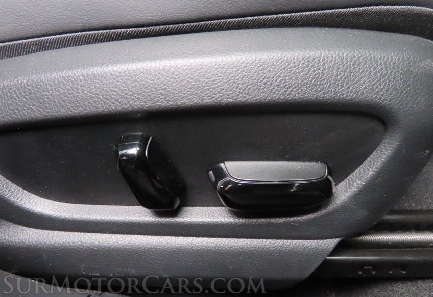 2023 Lexus UX 250h - Image 40