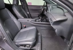 2023 Lexus UX 250h - Image 39