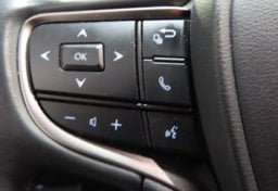 2023 Lexus UX 250h - Image 52