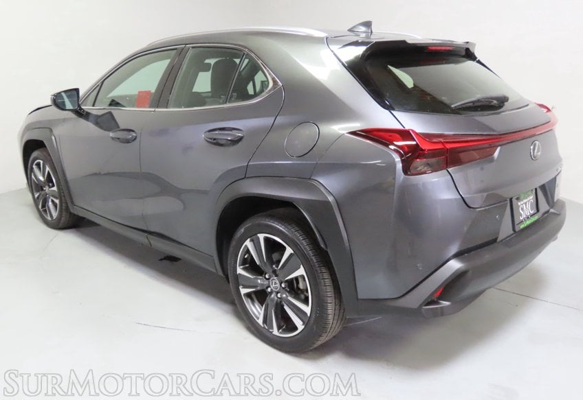 2023 Lexus UX 250h - Image 8