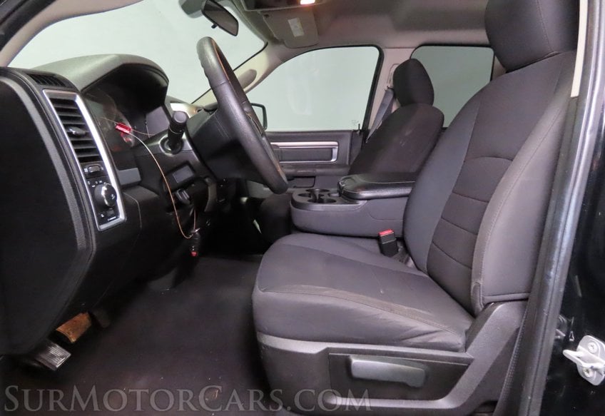 2019 Ram 1500 Classic Warlock - Image 27