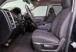 2019 Ram 1500 Classic Warlock - Image 27