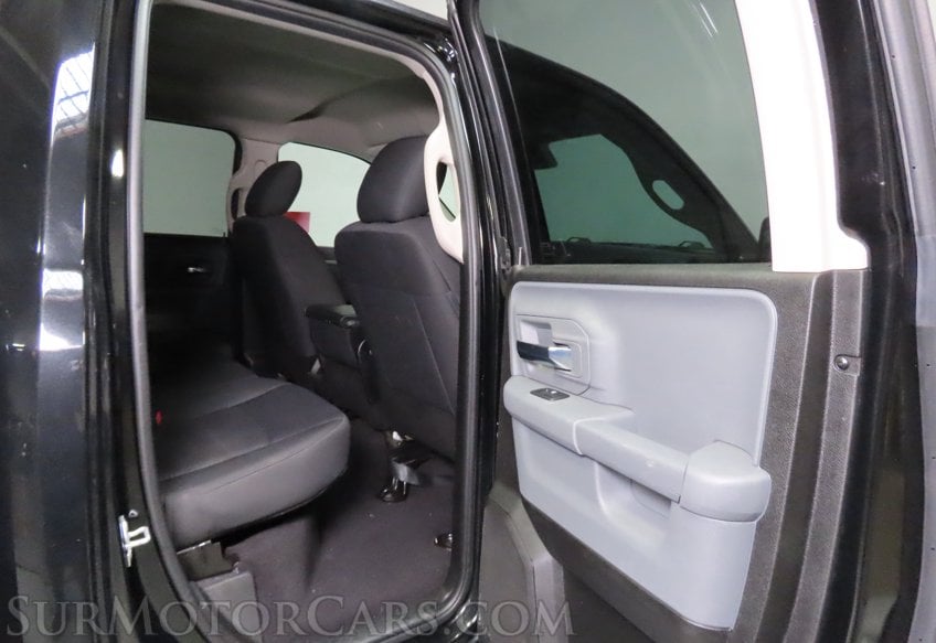 2019 Ram 1500 Classic Warlock - Image 14