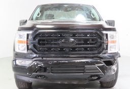 2022 Ford F-150 XLT - Image 11