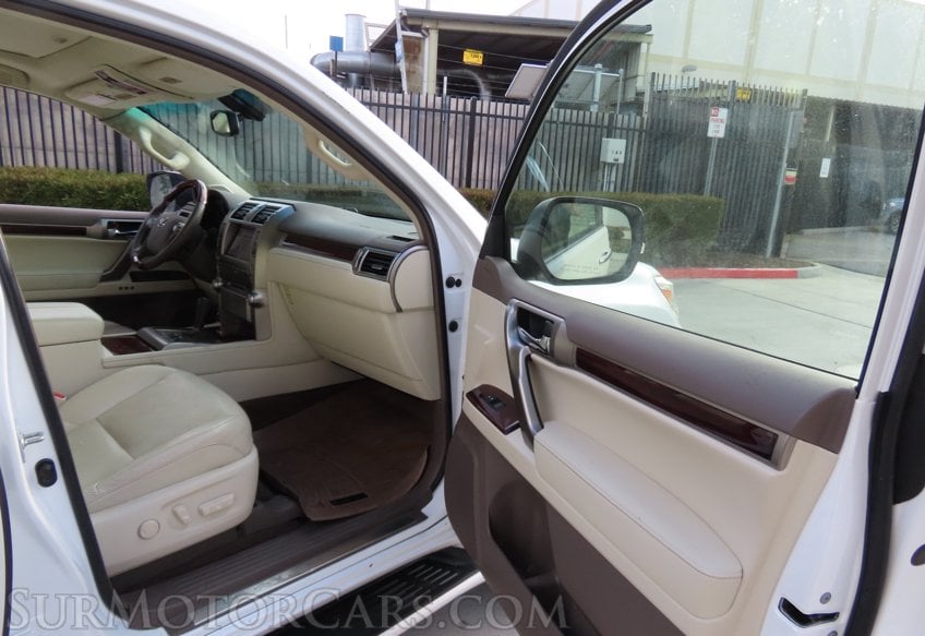 2012 Lexus GX 460 - Image 17