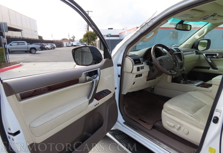 2012 Lexus GX 460 - Image 19