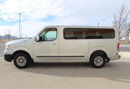 2015 Nissan NV 3500 HD S - Image 11