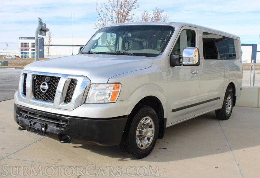 2015 Nissan NV 3500 HD S - Image 1