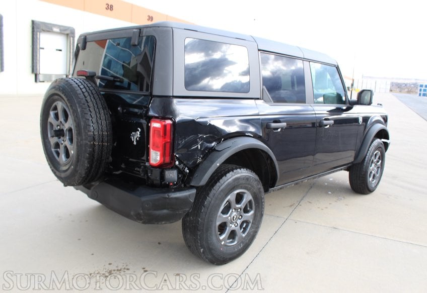 2025 Ford Bronco - Image 9