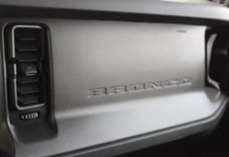 2025 Ford Bronco - Image 53