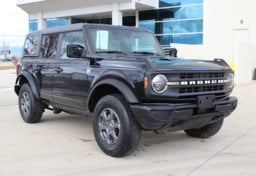 2025 Ford Bronco - Image 3