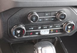 2025 Ford Bronco - Image 54