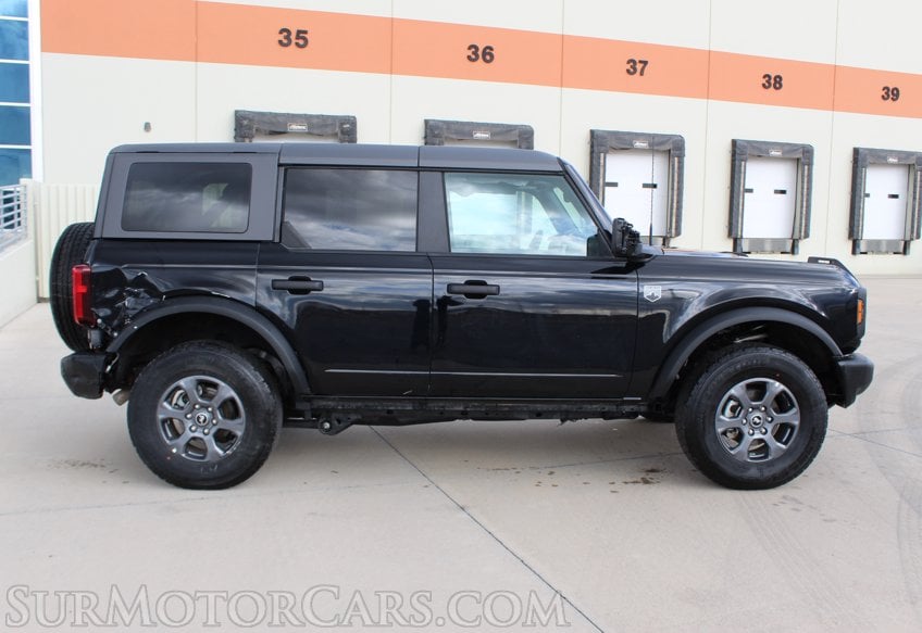 2025 Ford Bronco - Image 13