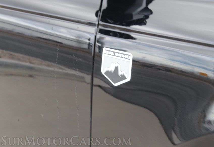 2025 Ford Bronco - Image 28