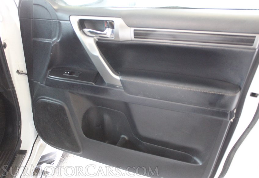 2022 Lexus GX 460 - Image 42