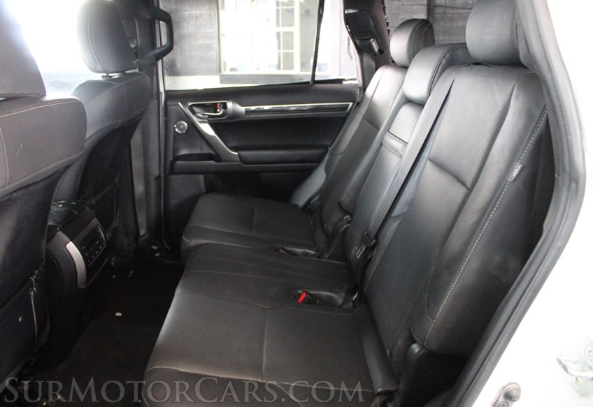 2022 Lexus GX 460 - Image 54