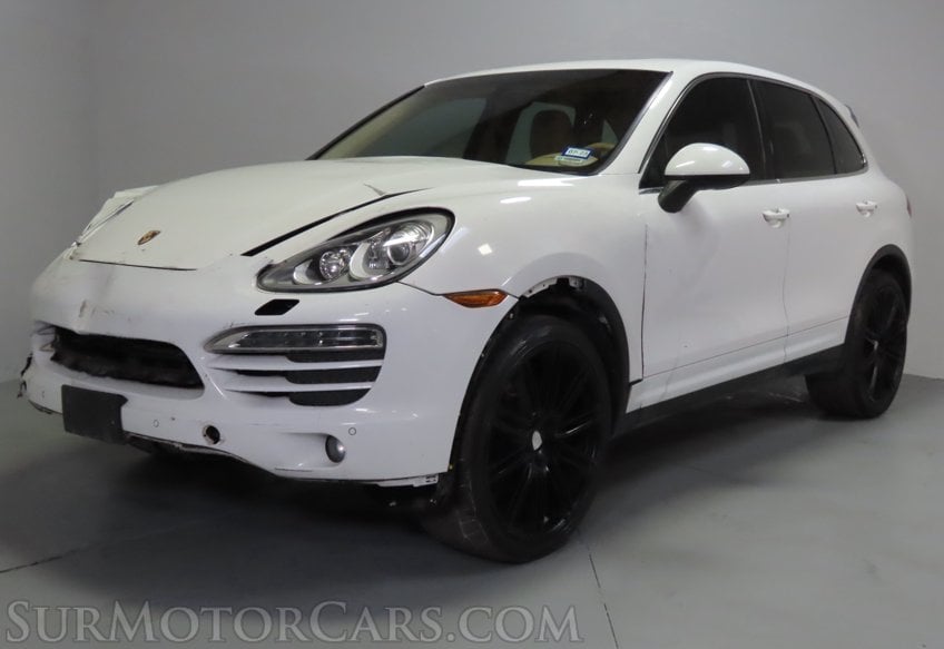 2014 Porsche Cayenne - Image 3