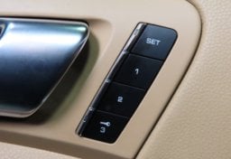 2014 Porsche Cayenne - Image 19