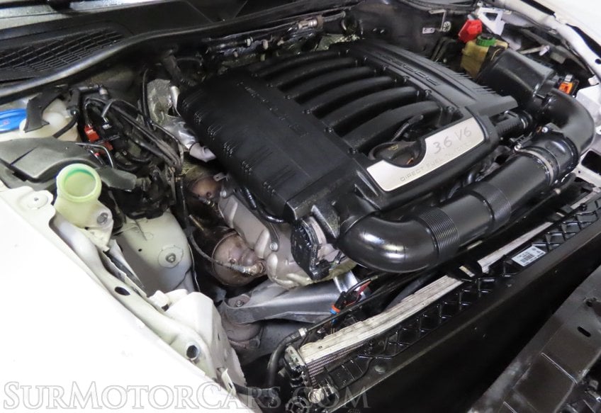 2014 Porsche Cayenne - Image 35