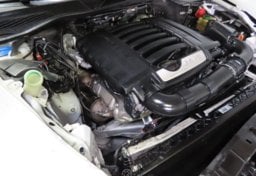 2014 Porsche Cayenne - Image 35