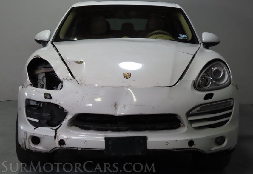 2014 Porsche Cayenne - Image 28