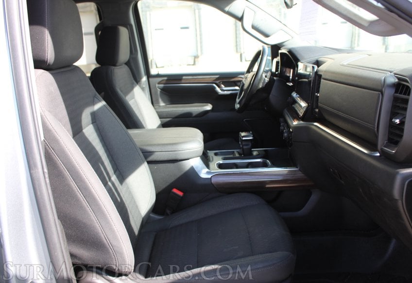 2023 Chevrolet Silverado 1500 - Image 40