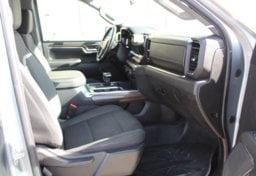 2023 Chevrolet Silverado 1500 - Image 38